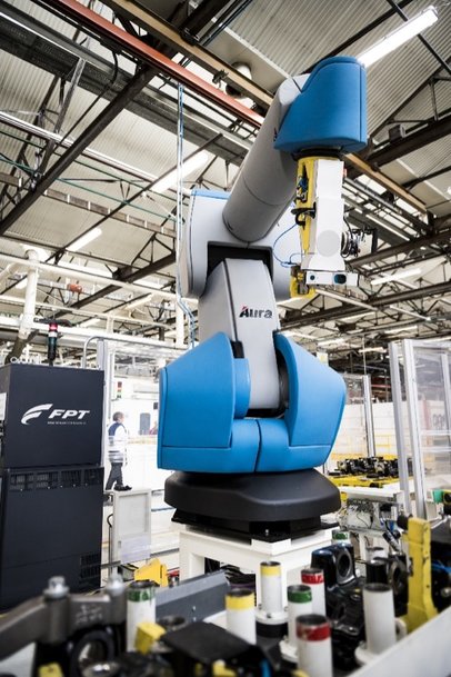 ROBOTS PARTNERING WITH HUMANS: AT FPT INDUSTRIAL FACTORY 4.0 IS ALREADY A REALITY THANKS TO COLLABORATION WITH COMAU